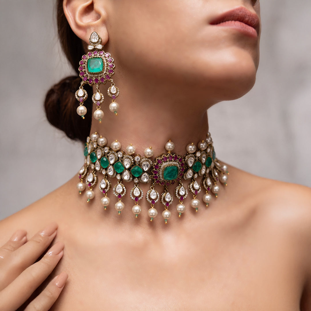 Liora Choker Set