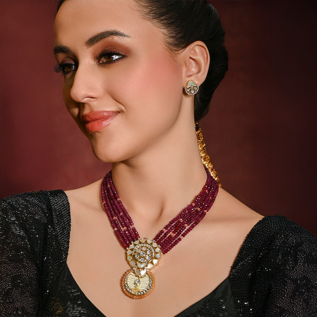 Mesmeric Red Necklace With Earrings