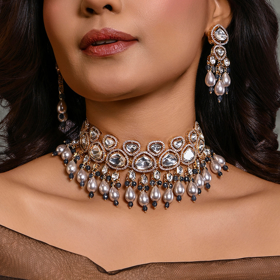 Alluring Choker